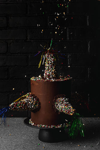 PASTEL PIÑATA CHOCOLATE